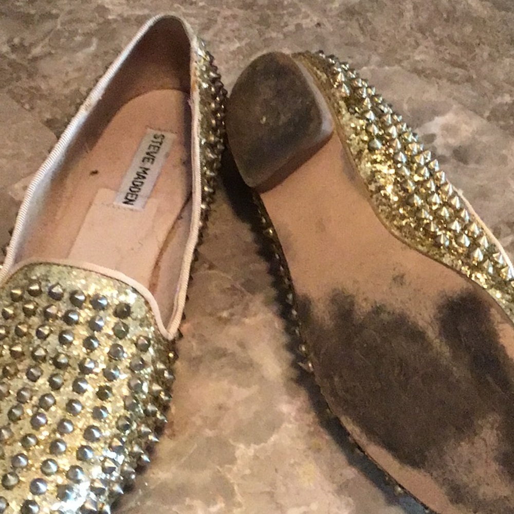 Shoe - Picture 3 of 4